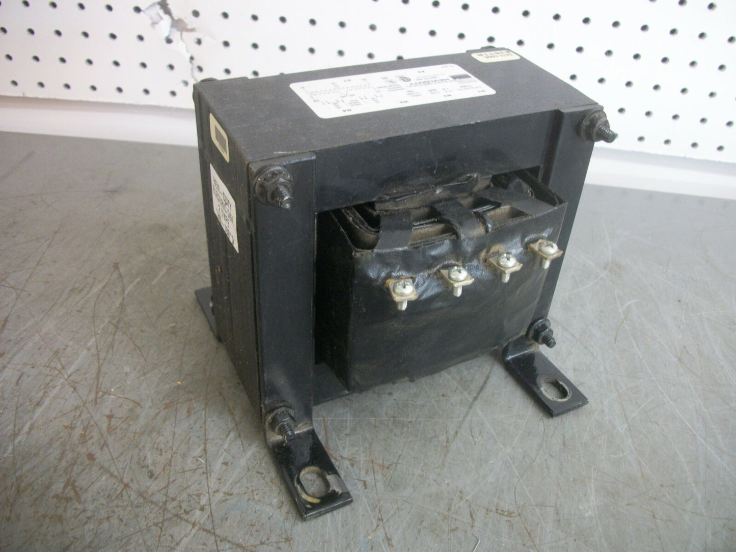 EGS HEVI-DUTY 1.5KVA 1PH TRANSFORMER T1500 HV 220X480 LV 110/120