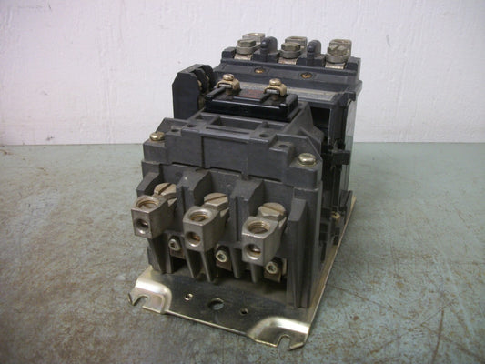 ALLEN-BRADLEY SIZE 2 CONTACTOR 500F-COD930 45AMP 120VCOIL 3PH 600V 25HP