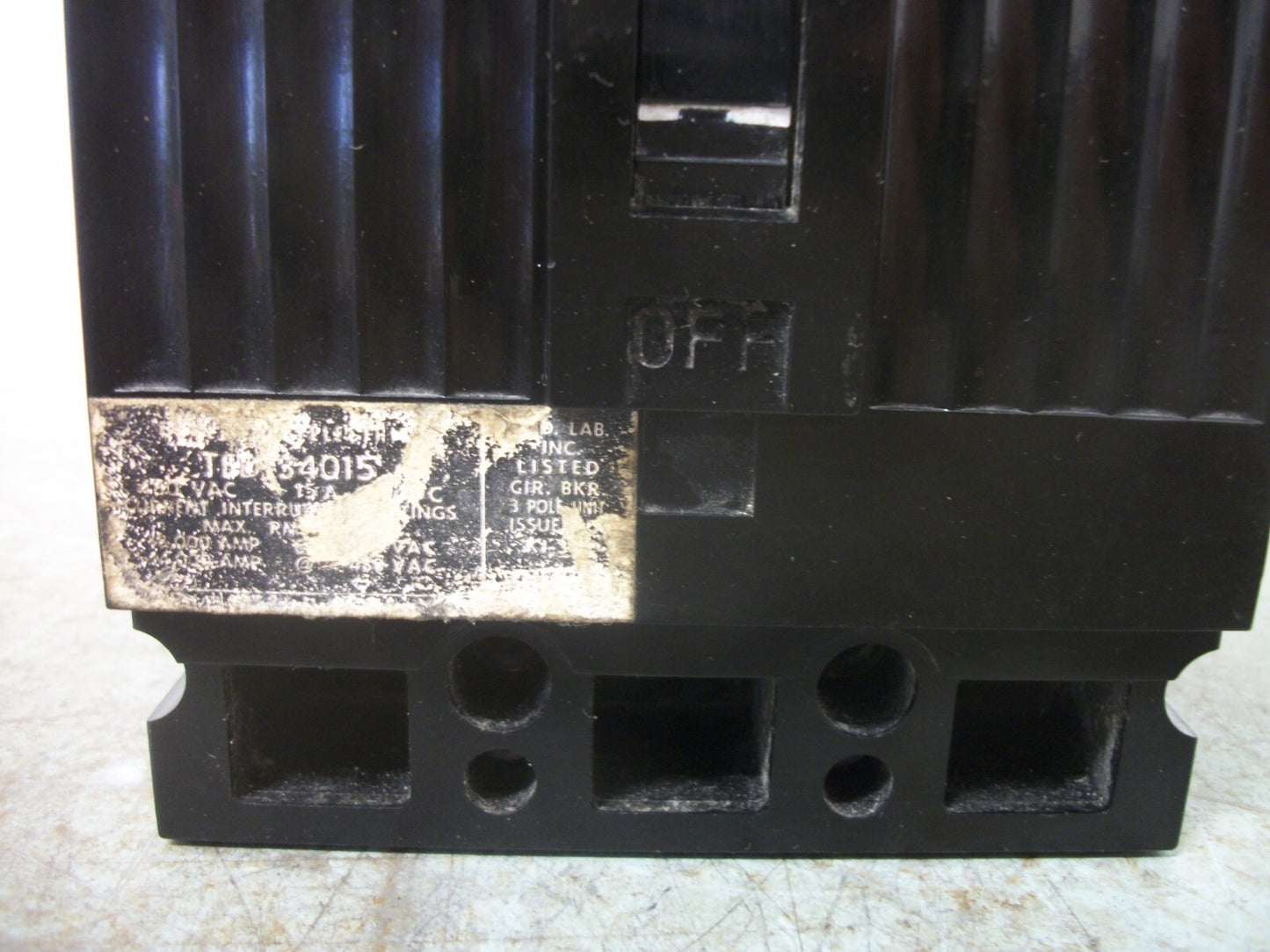 GE TED CIRCUIT BREAKER TED134015 15AMP 480VOLT 3POLE BLACK