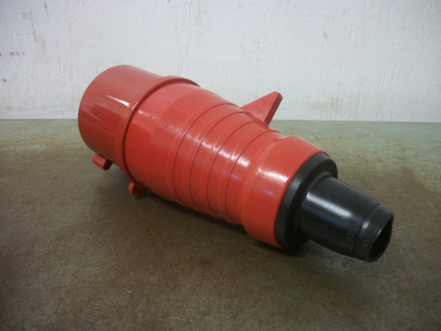 ABL SURSUM PIN & SLEEVE PLUG 17 S52.30A 30AMP 250VOLT 3P+N+GRND