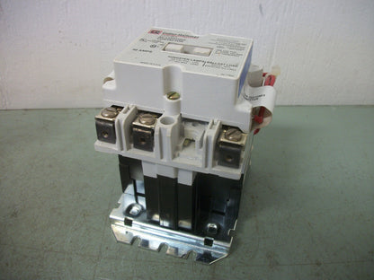 CUTLER-HAMMER 30AMP LATCHING LIGHTING CONTACTOR A202K1CAM 120VCOIL