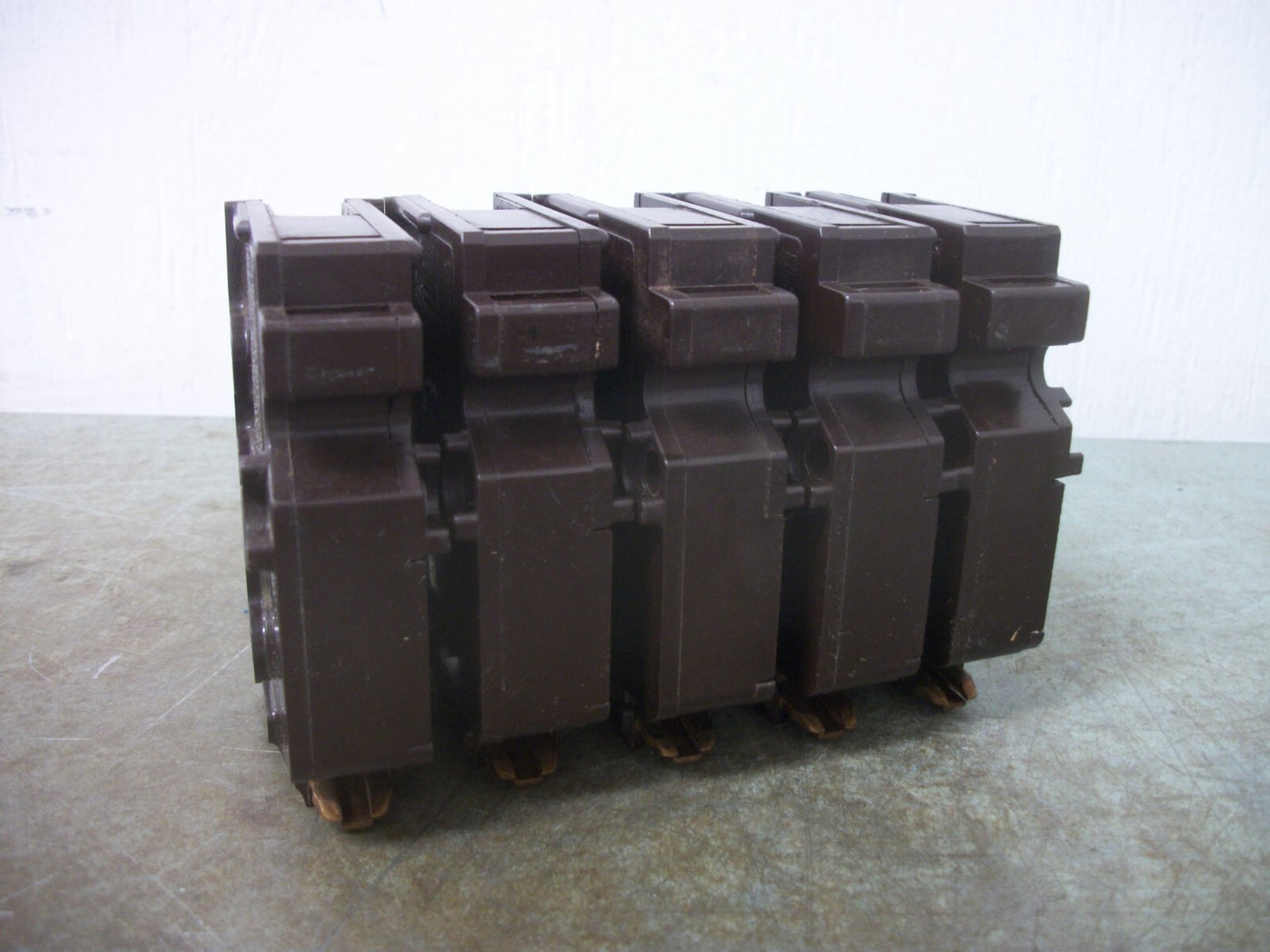 FEDERAL PACIFIC LOT OF 5 NA CIRCUIT BREAKERS NA120 20AMP 240VOLT 1POLE