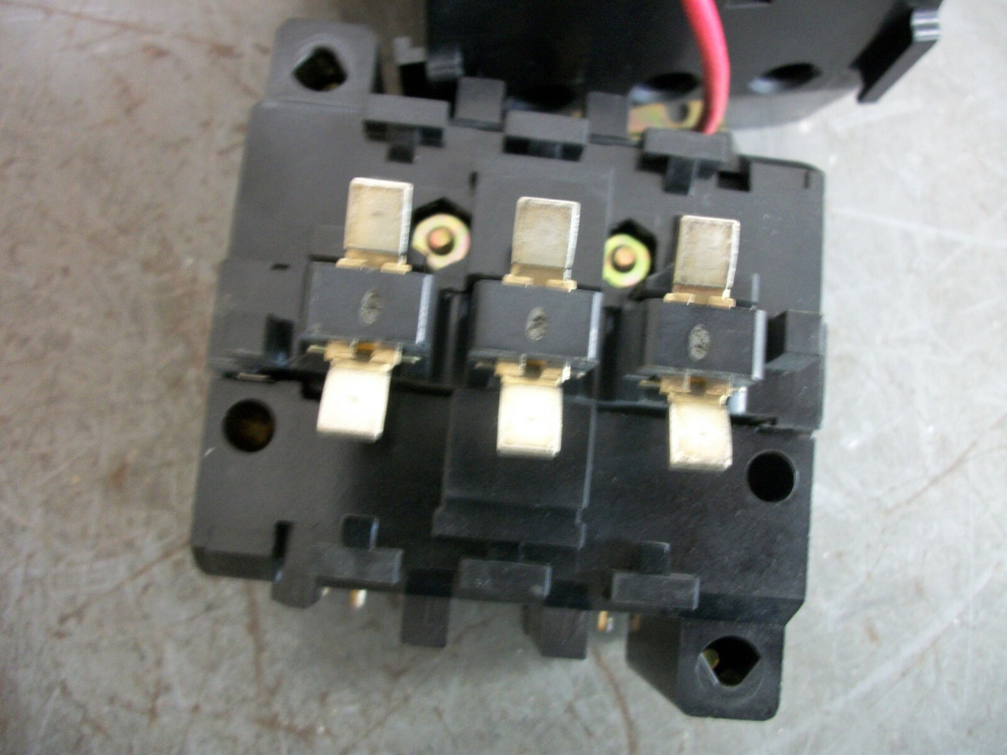 SQUARE D SIZE 0 MOTOR STARTER 8536SBO2H20S 24VCOIL 3PH 600V 5HP W/ML L.N.C.