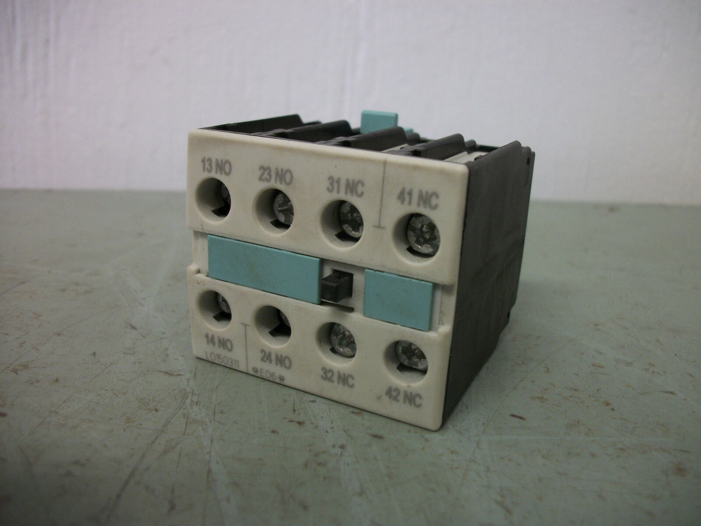 SIEMENS 2N.O. 2N.C. AUXILIARY CONTACT BLOCK 3RH1921-1FA22