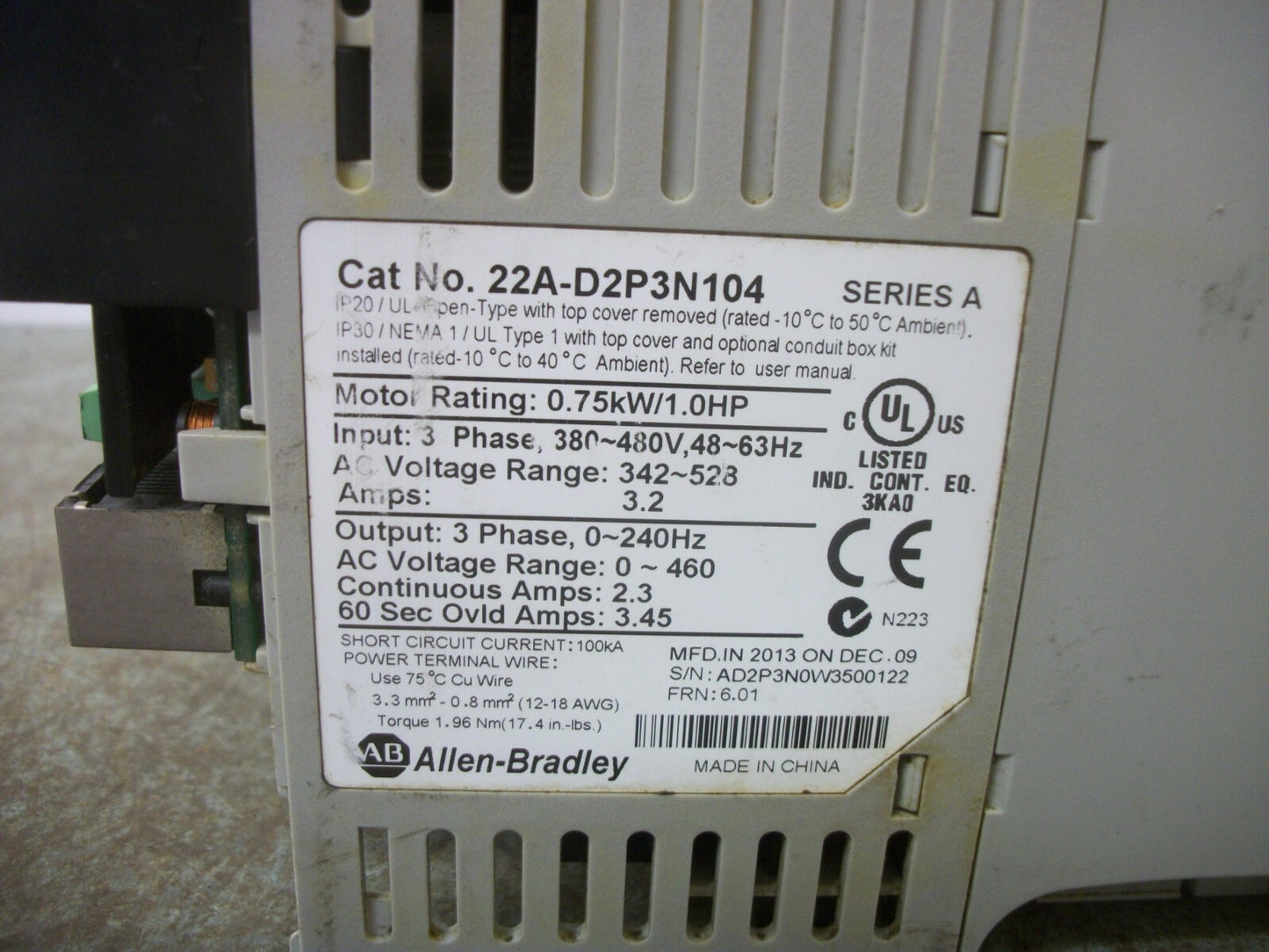 ALLEN-BRADLEY POWERFLEX 4 1HP AC DRIVE 22A-D2P3N104 460VOLT 3PH 2.3AMP