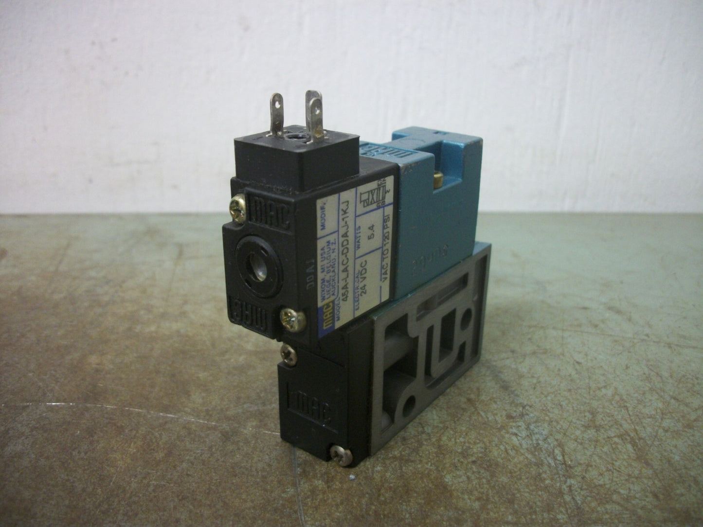 MAC SOLENOID VALVE 45A-LAC-DDAJ-1KJ 120PSI 24VOLT 5.4W