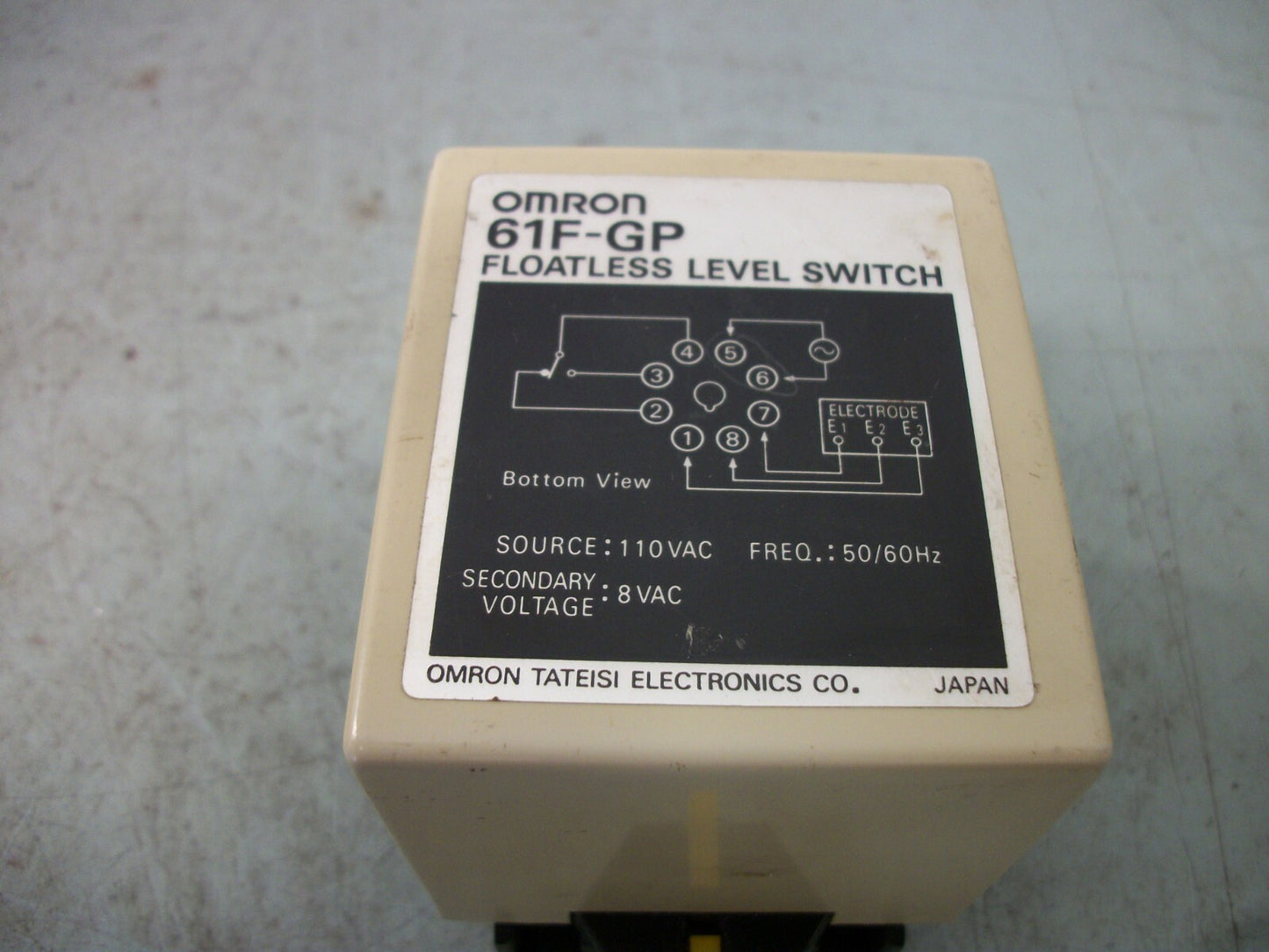 OMRON FLOATLESS LEVEL SWITCH 61F-GP SOURCE 110VAC SEC 8VAC