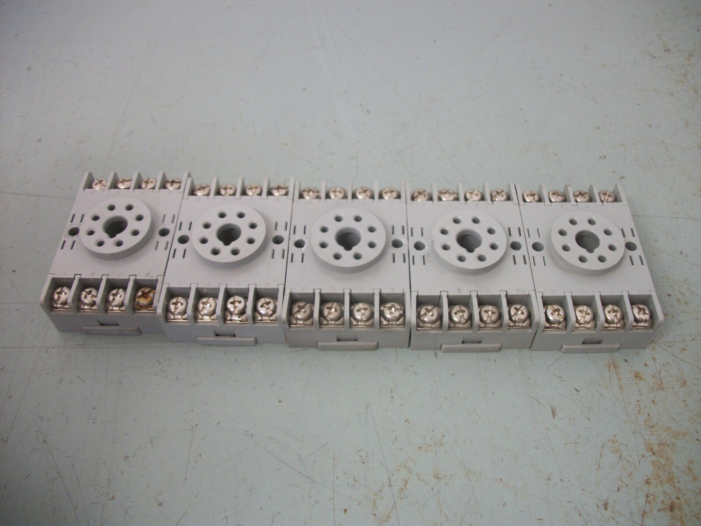 DAYTON LOT OF 5 8-PIN RELAY SOCKET BASES 5X852E 10AMP 300VOLT