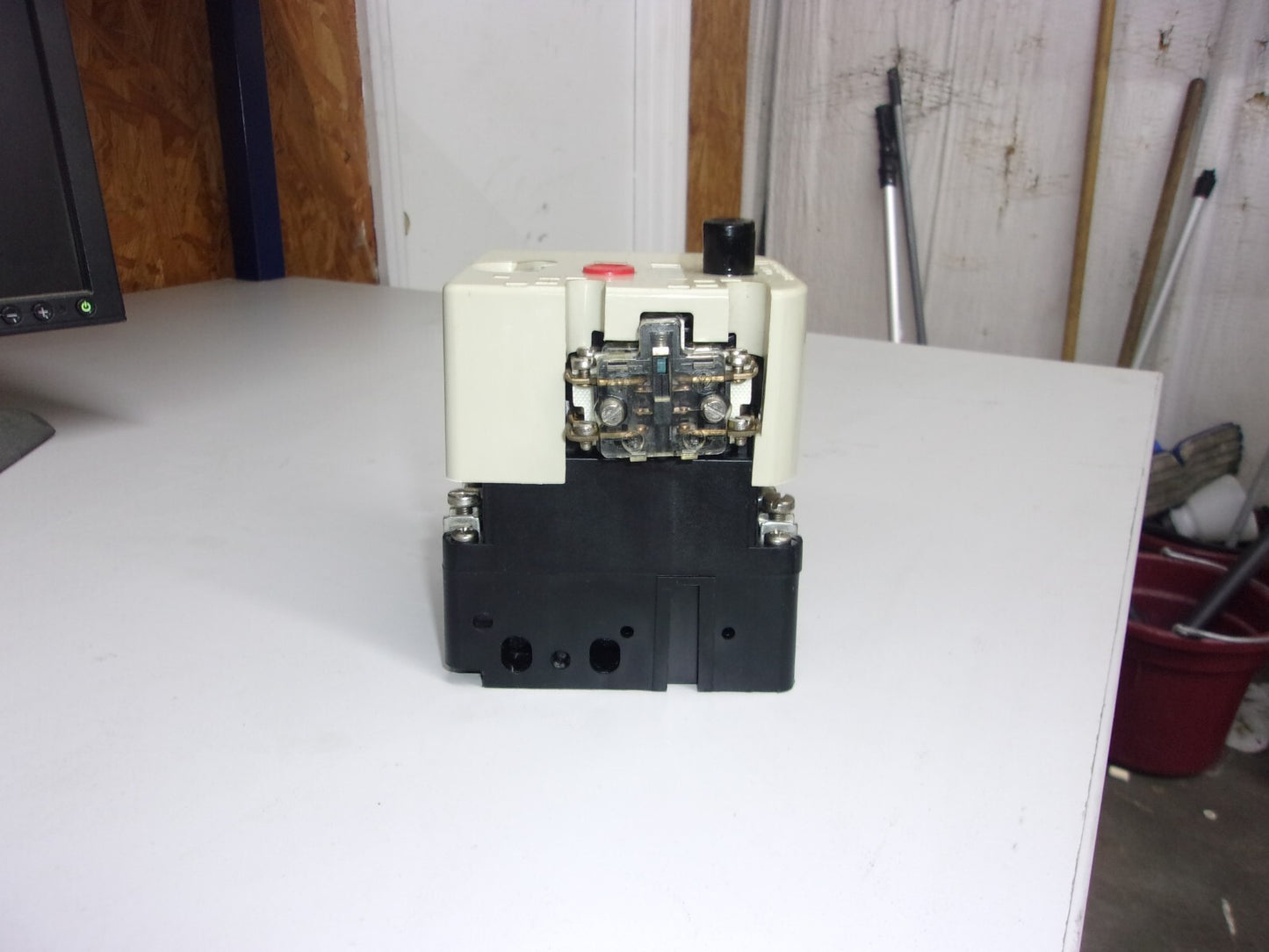 KLOCKNER-MOELLER MANUAL MOTOR STARTER PKZM3-25-U-NA 14-24AMP