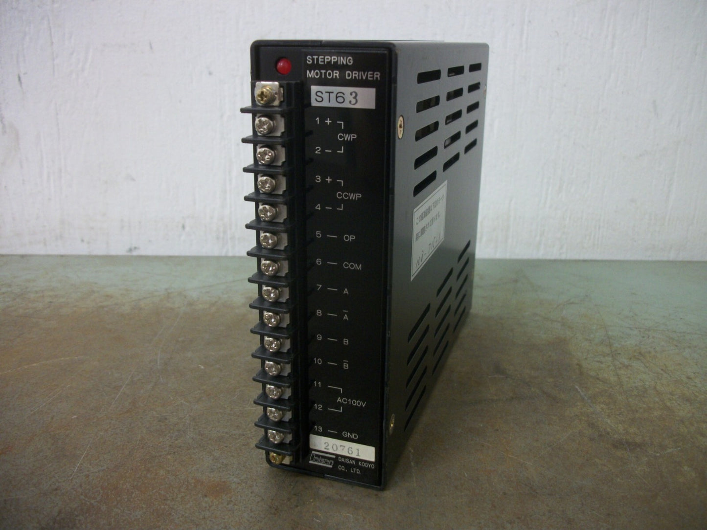 DAISAN KOGYO ST6 STEPPING MOTOR DRIVER ST63 100VAC NOB