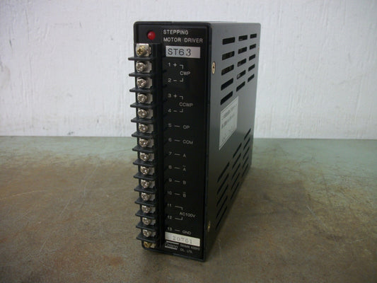 DAISAN KOGYO ST6 STEPPING MOTOR DRIVER ST63 100VAC NOB
