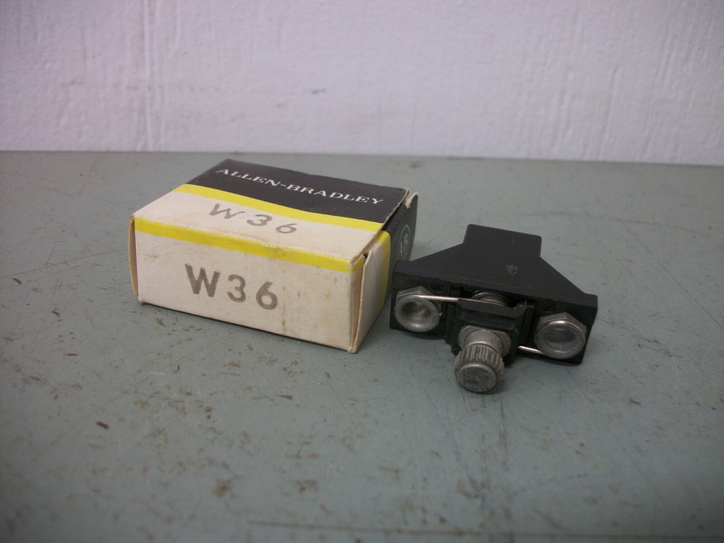 ALLEN-BRADLEY OVERLOAD RELAY THERMAL HEATER W36