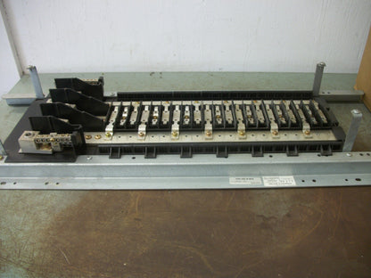 SQUARE D LOAD CENTER PANELBOARD INTERIOR ONLY FOR USE IN MH35 80030-279-01 3PH