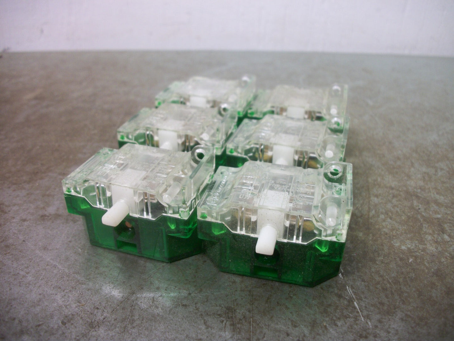 SQUARE D LOT OF 6 N.O. CONTACT BLOCKS 9001KA2