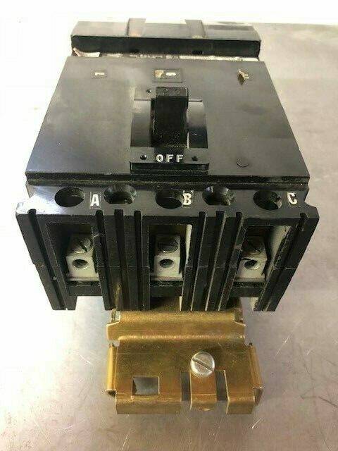 SQUARE D CIRCUIT BREAKER CAT#FA3602020 AMP 600 VOLT 3 POLE FA.