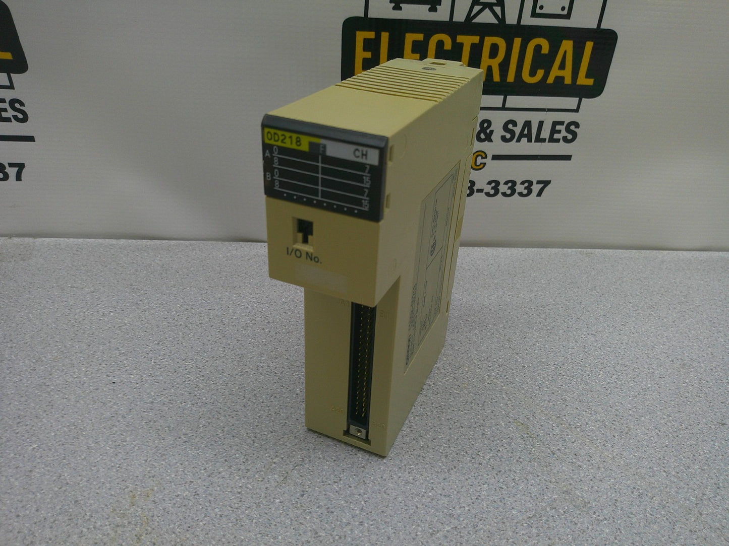 OMRON PLC OUTPUT UNIT C200H-OD218