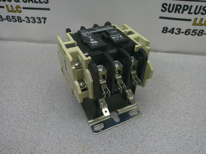 CUTLER-HAMMER CONTACTOR C25DNF340 40AMP 24VCOIL 3PH 600V 20HP