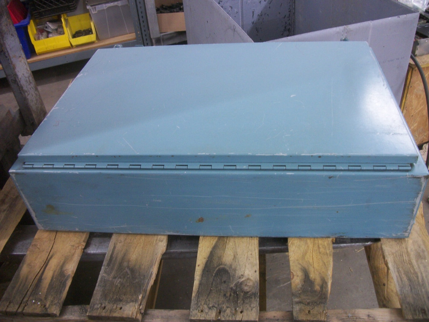 HOFFMAN 36 X 24 X 8 ENCLOSURE TYPE 12,13 A362408LP