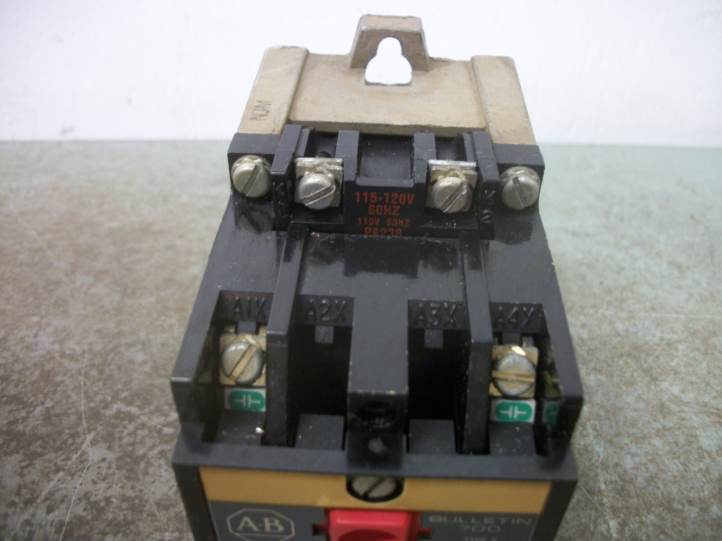 ALLEN-BRADLEY AC CONTROL RELAY 700-PT200A1 120VCOIL