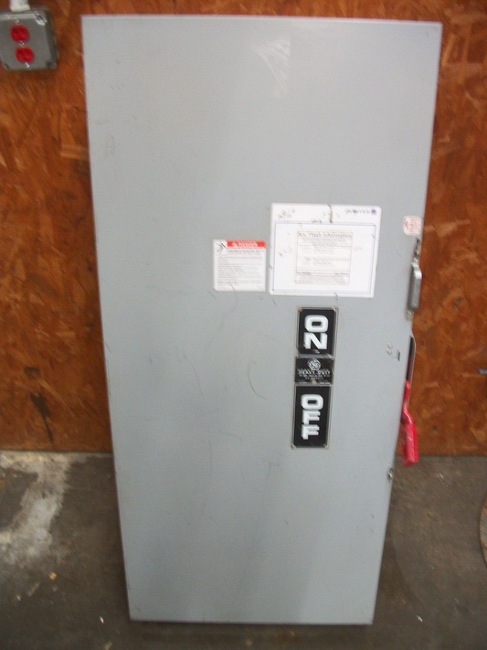GE DISCONNECT TYPE 1 TH4325 400AMP 240VOLT 3POLE FUSIBLE