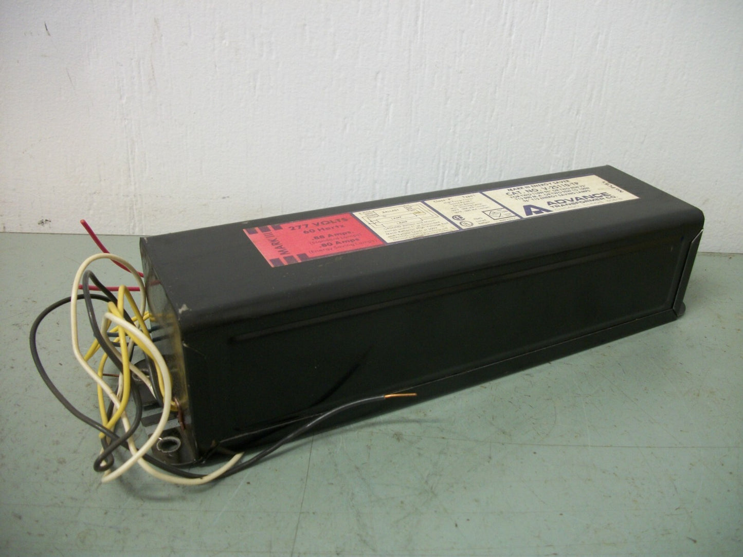 ADVANCE MARK III ENERGY SAVER BALLAST V-2S110-TP 277VOLT