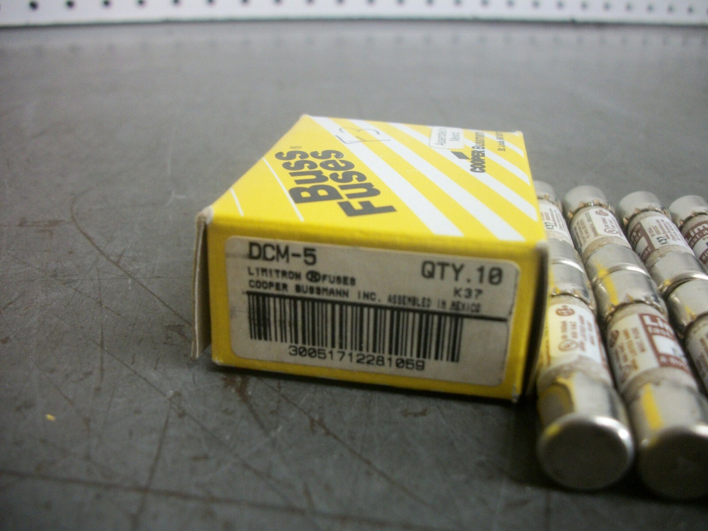 BUSSMANN BOX OF 10 LIMITRON FUSES DCM5 5AMP 600VOLT NIB