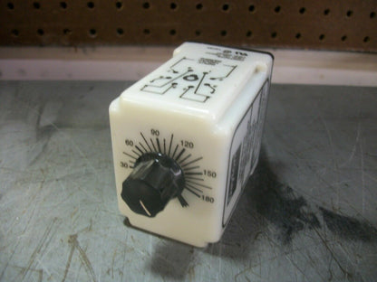 DAYTON SOLID STATE TIME DELAY RELAY 5X829F 1.8-180SEC