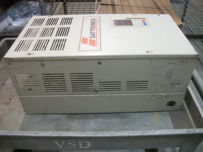 SAFTRONICS VARIABLE FREQUENCY AC DRIVE CIMR-P5U4045F 460VOLT 3PH 96AMP