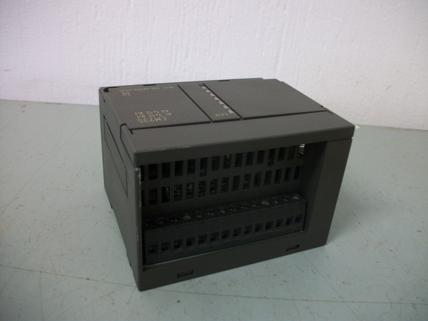 SIEMENS SIMATIC S7-200 EM235 ANALOG I/O MODULE 6ES7235-0KD00-0XA0
