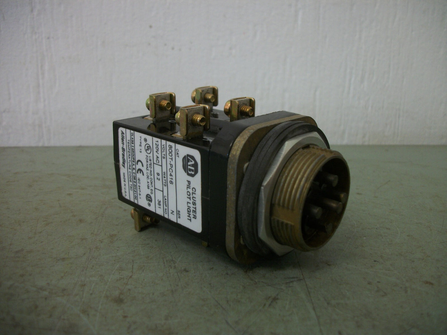 ALLEN-BRADLEY CLUSTER PILOT LIGHT 800T-PC416 120VOLT NOB