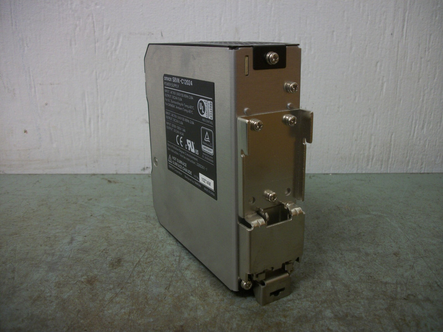 OMRON POWER SUPPLY S8VK-C12024 24VDC 5AMP