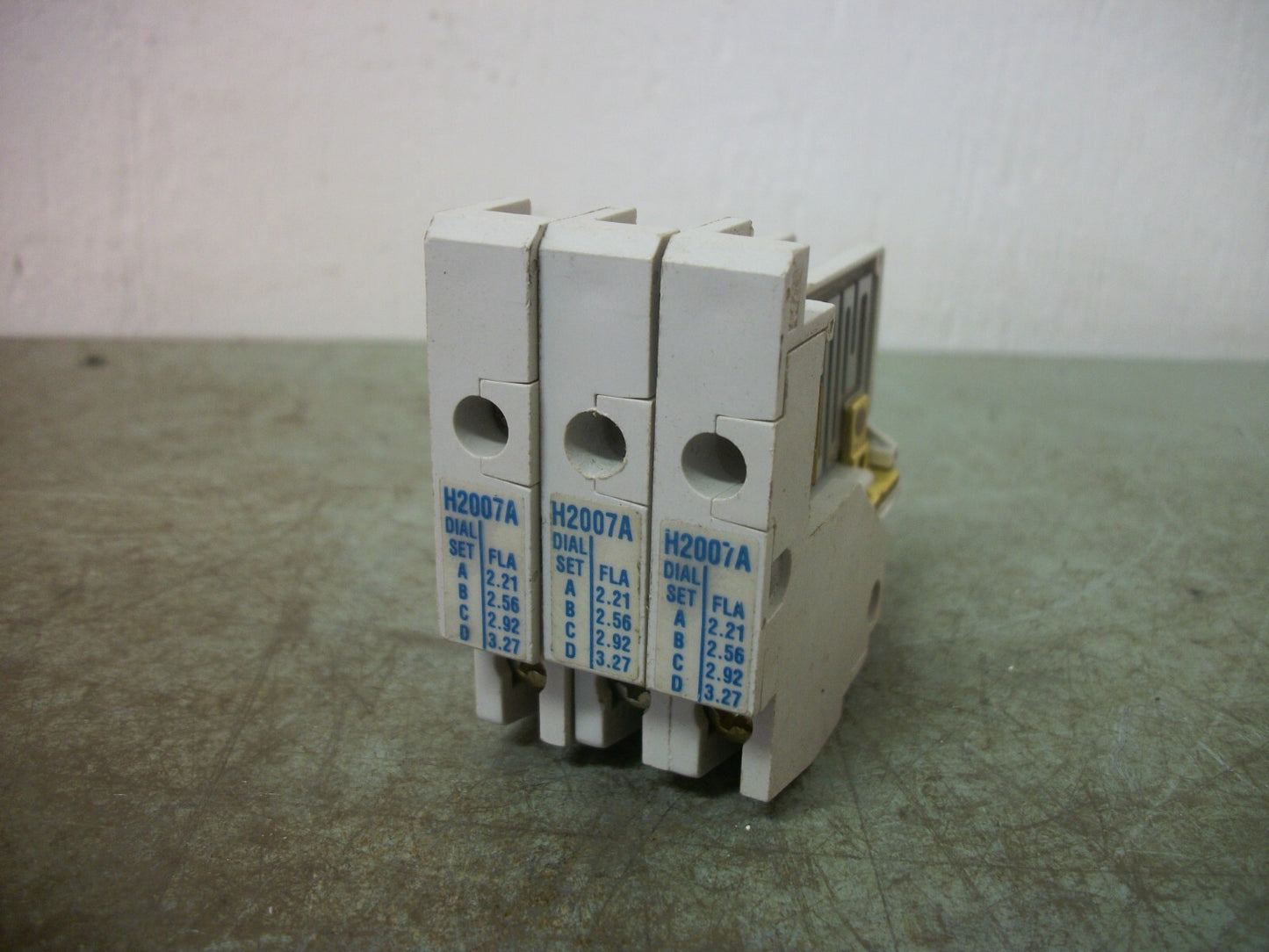 CUTLER-HAMMER LOT OF 3 FREEDOM SERIES OVERLOAD RELAY HEATERS H2007A