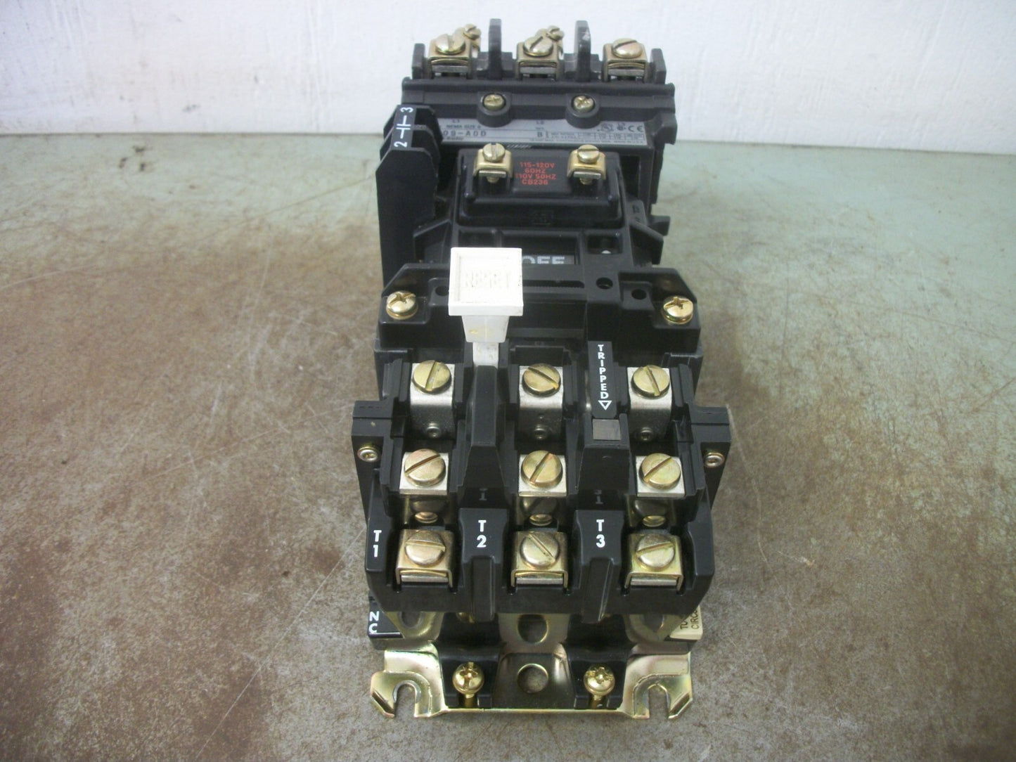 ALLEN-BRADLEY SIZE 0 MOTOR STARTER 509-AOD 18AMP 120VCOIL 3PH 600V 5HP NOB