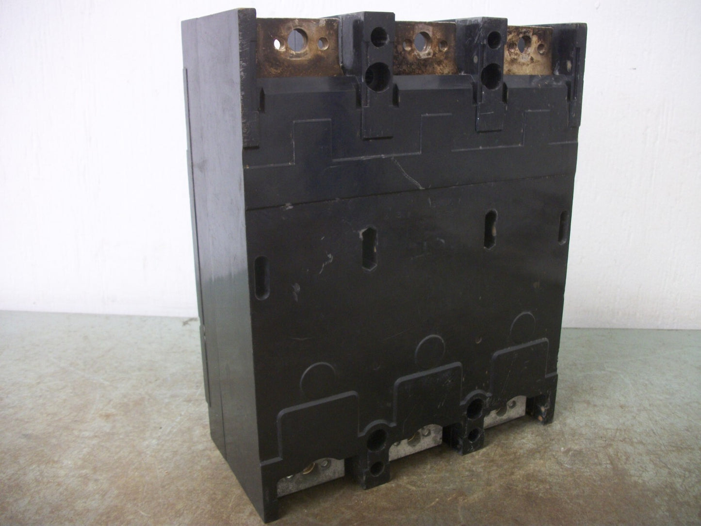 GE TJJ CIRCUIT BREAKER TJJ436400 400AMP 600VOLT 3POLE