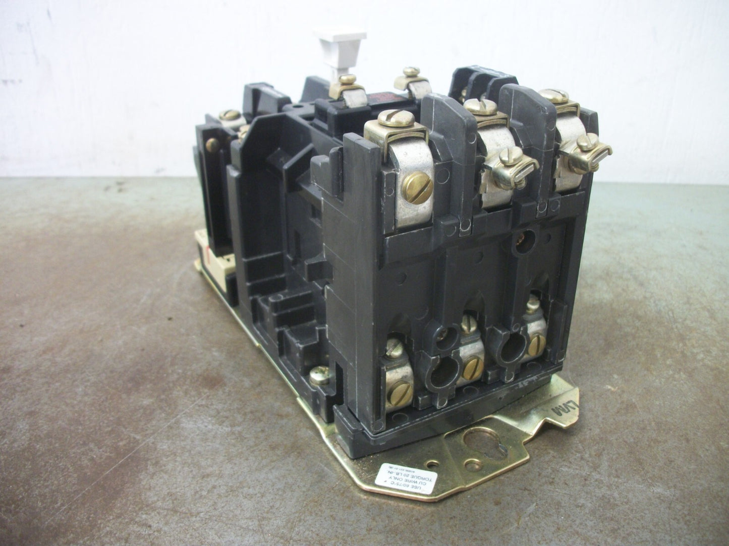 ALLEN-BRADLEY SIZE 0 MOTOR STARTER 509-AOD 18AMP 120VCOIL 3PH 600V 5HP NOB