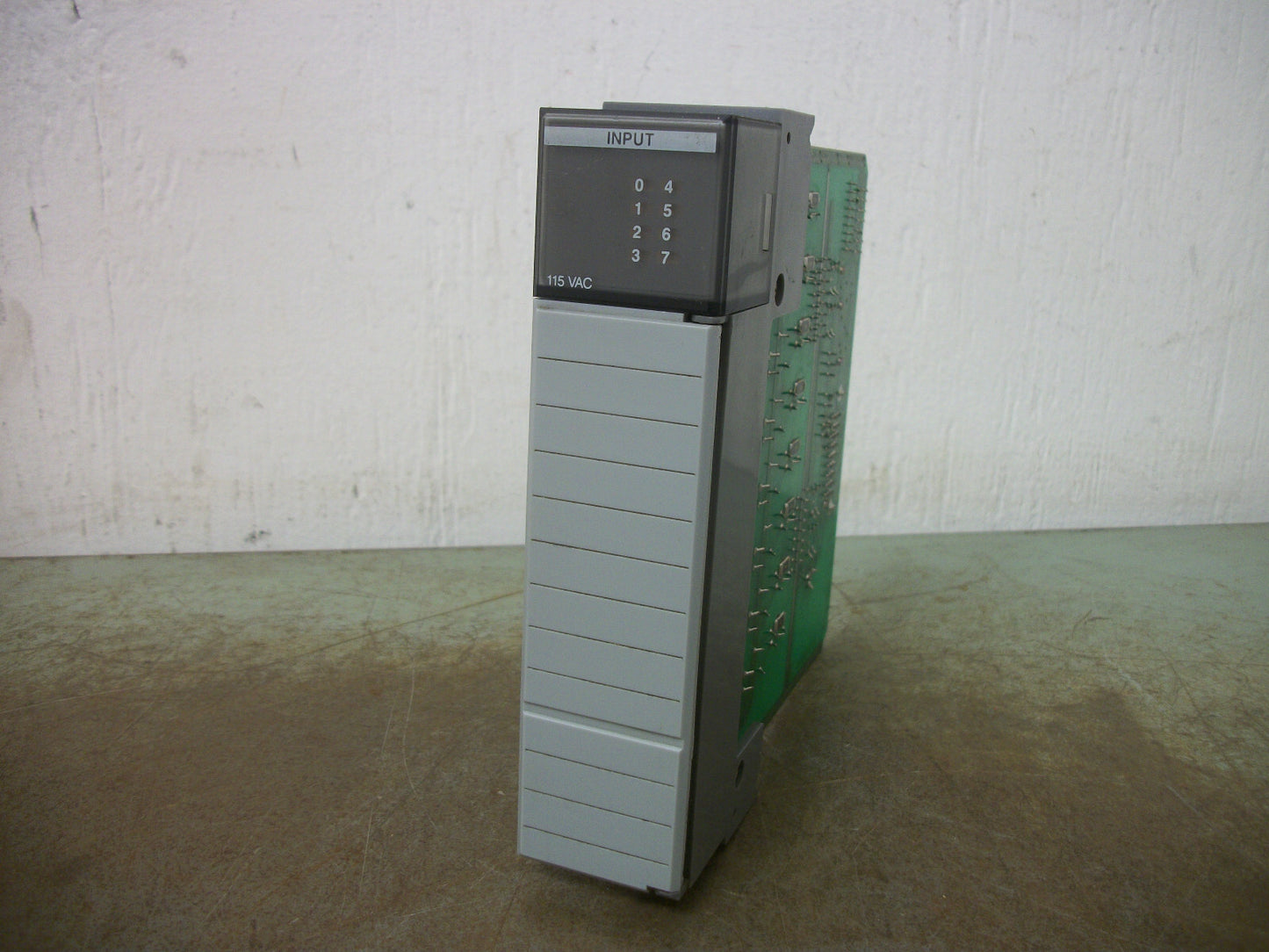ALLEN-BRADLEY SLC 500 INPUT MODULE 1746-IA8