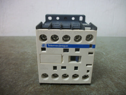 TELEMECANIQUE CONTROL RELAY CA2KN40G7 10AMP 120VCOIL NOB