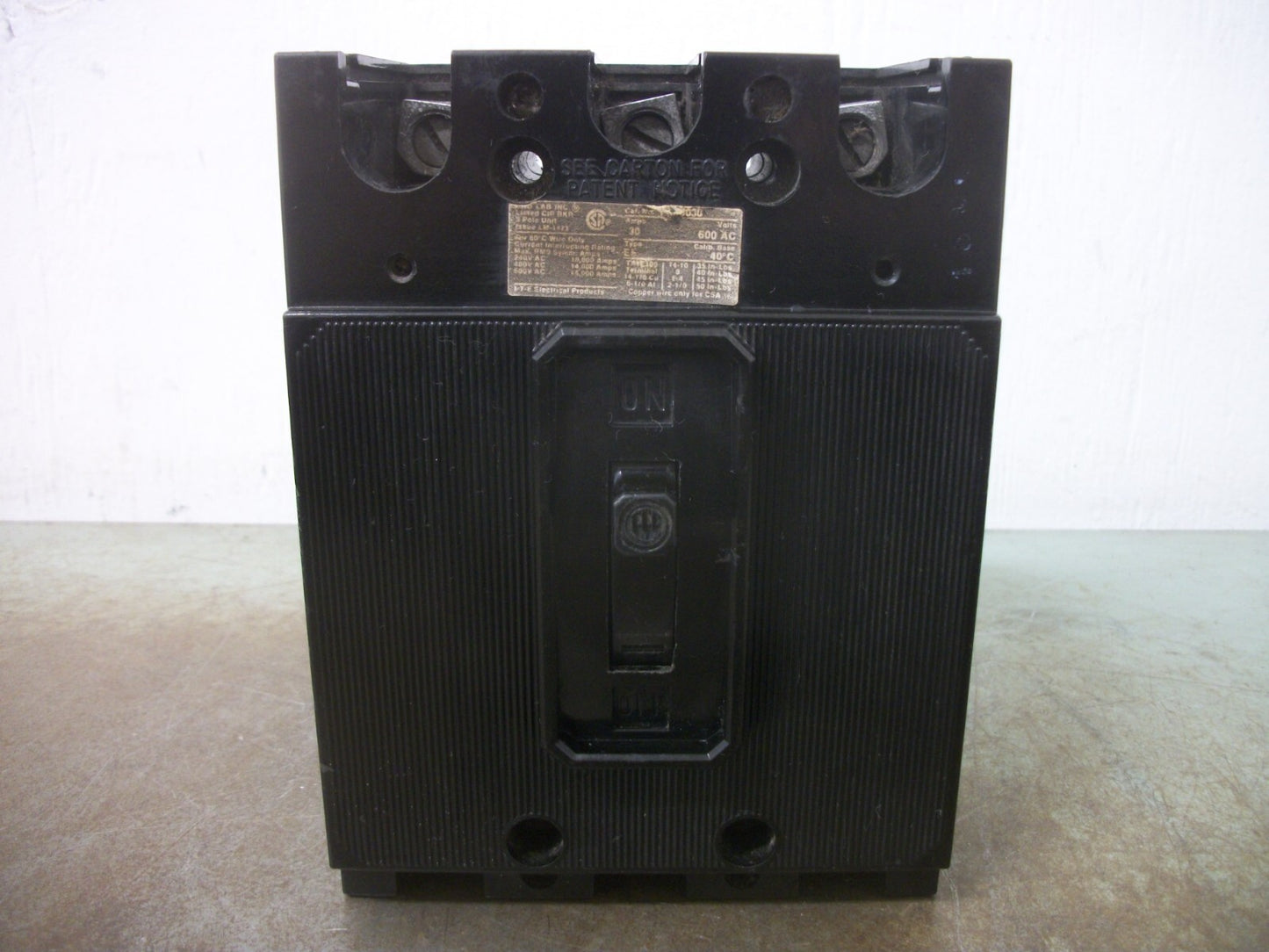 SIEMENS ITE EF3 CIRCUIT BREAKER EF3B030 30AMP 600VOLT 3POLE