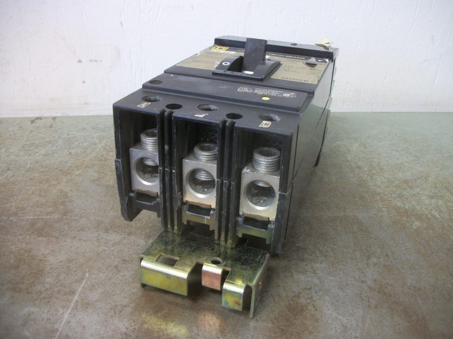 SQUARE D I-LINE KA CIRCUIT BREAKER KA36150 150AMP 600VOLT 3POLE GRAY