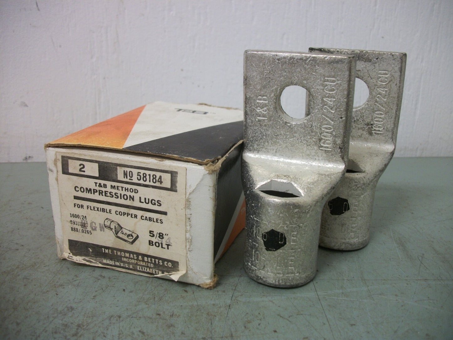 THOMAS & BETTS BOX OF 2 5/8" BOLT 1600/24 COMPRESSION LUGS 58184 NIB