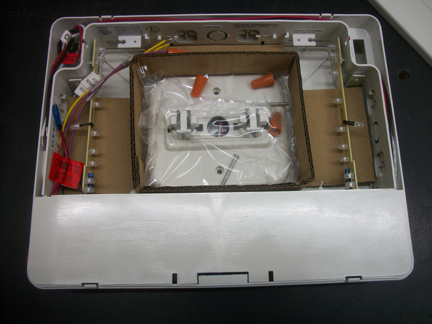 ELITE LED BATTERY BACKUP REMOTE CAPABLE EMERGENCY EXIT SIGN ELX-629-R-W NIB