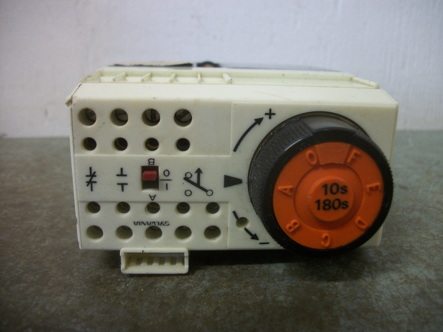 SYLVANIA SMT RELAY 2R141-76 120VCOIL 300VOLT 10-180SEC