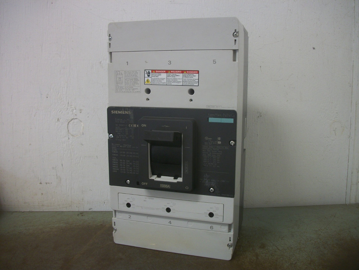 SIEMENS NNG CIRCUIT BREAKER NNX3B100 1000AMP 600VOLT 3POLE