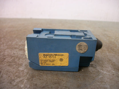 KLOCKNER-MOELLER MINI LIMIT SWITCH AT-11-I NOB