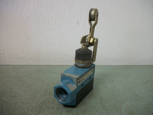 HONEYWELL MICRO SWITCH LIMIT SWITCH BZE6-2RN2