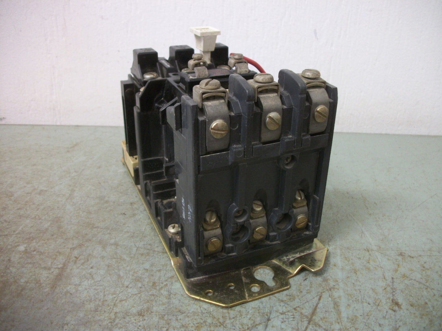 ALLEN-BRADLEY SIZE 1 MOTOR STARTER 509-BO* 27AMP 120VCOIL 3PH 600V 10HP