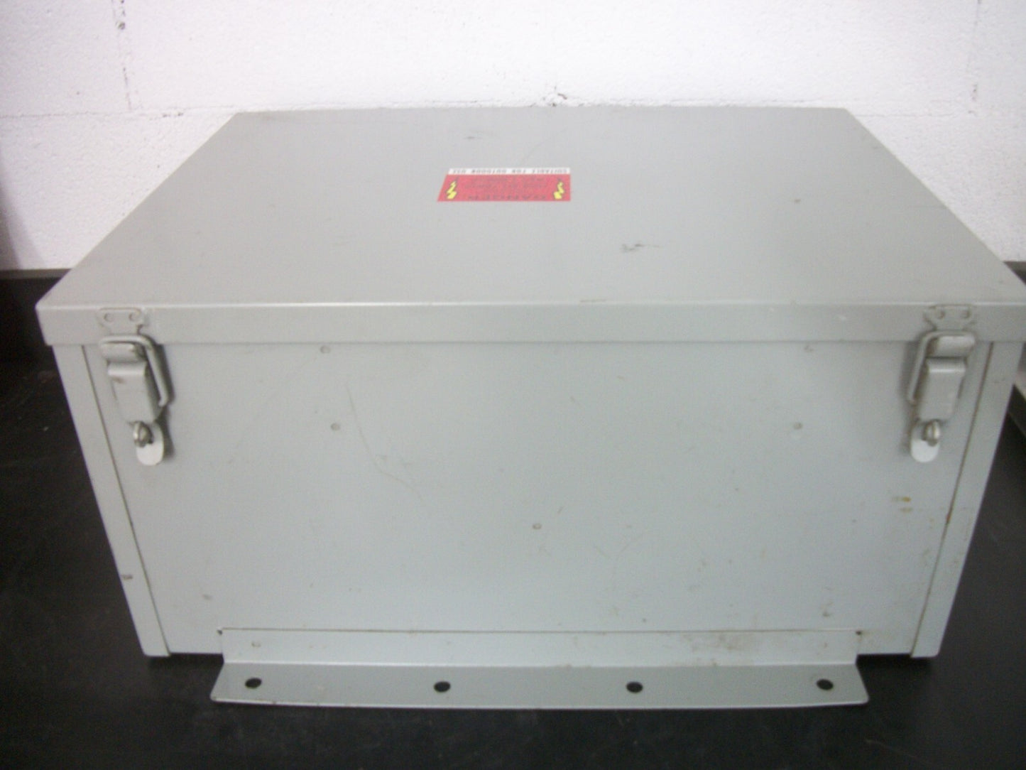 SQUARE D POWER FACTOR CORRECTION CAPACITOR PFCD4100F 100KVAR 480VOLT 3PH