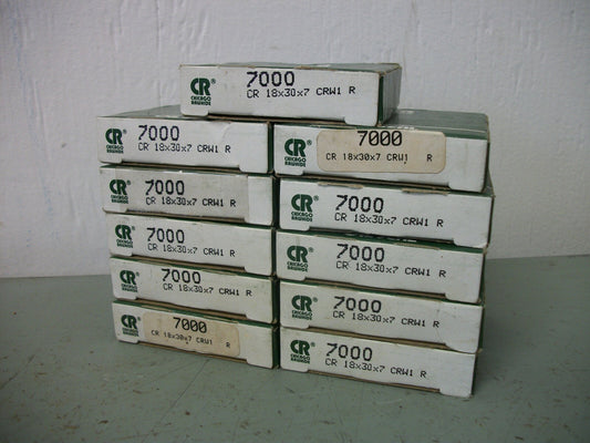 CHICAGO RAWHIDE LOT OF 11 CR 18X30X7 CRW1 R OIL SEALS 7000 NIB