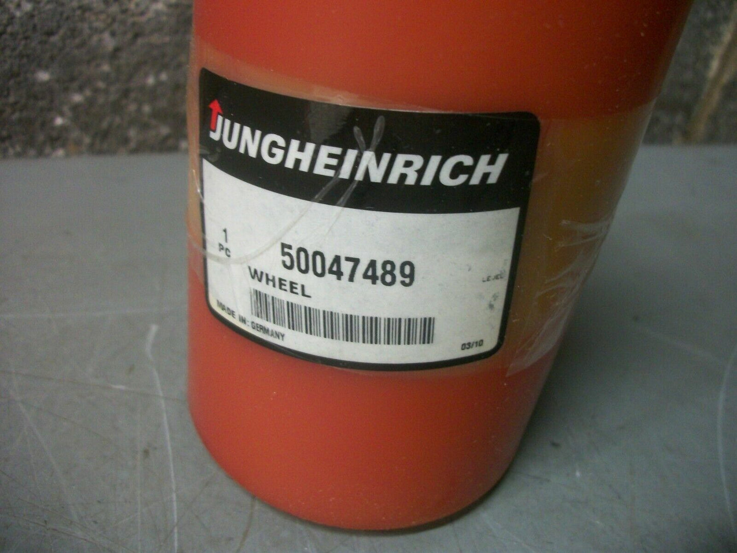 JUNGHEINRICH FORK LIFT POLY LOAD WHEEL 50047489 NOB