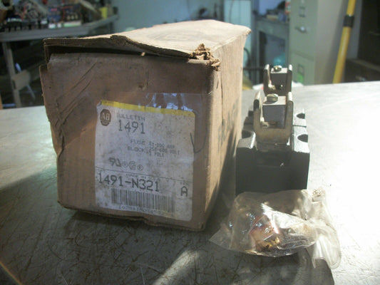ALLEN-BRADLEY FUSE BLOCK 1491-N321 61-100AMP 250-600VOLT 1POLE NIB